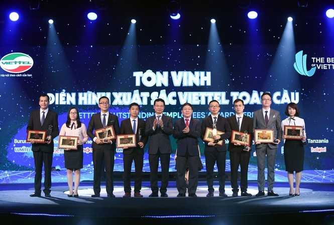 Viettel vinh danh 8 tập thể, 8 cá nhân xuất sắc toàn cầu Các cá nhân và tập thể được Viettel vinh danh