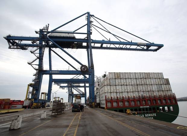 35 người bị nhét trong container, la hét cầu cứu Một bến cảnh ở Anh (ảnh minh hoạ)