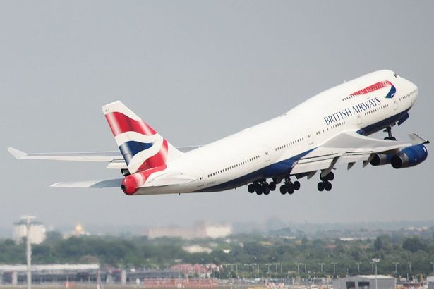 Máy bay hạ cánh khẩn cấp vì hành khách có “vấn đề sức khoẻ“ Một máy bay của hãng British Airways