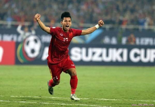 Cận cảnh bàn thắng lọt top 10 AFF Cup của Văn Thanh Vũ Văn Thanh là cầu thủ chơi ổn định nhất của Việt Nam tại AFF Cup 2016