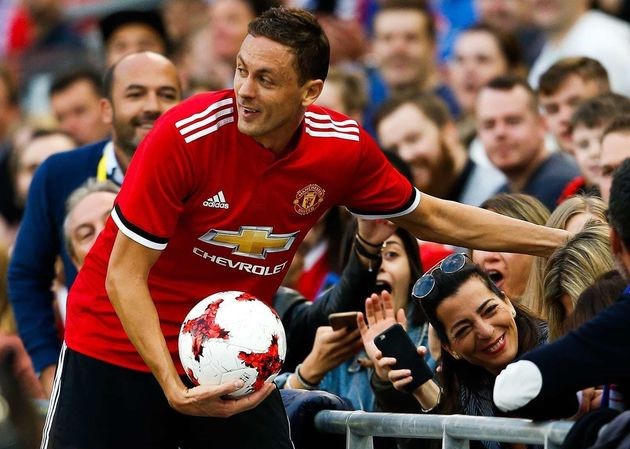 HLV Mourinho gọi Matic là 'thiên tài' sau mà ra mắt M.U Matic có màn ra mắt M.U khá thành công
