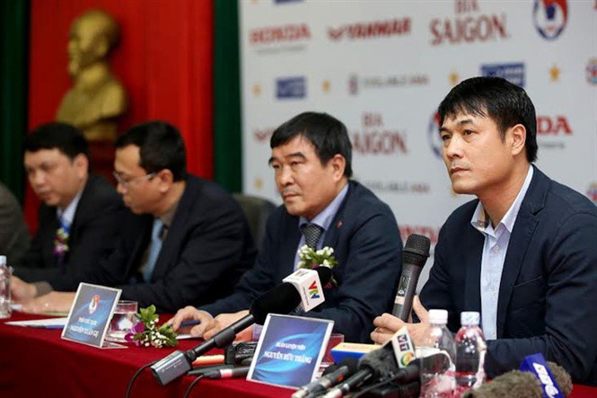 VFF giải thích việc không mời HLV Hữu Thắng họp báo HLV Nguyễn Hữu Thắng đã từ chức sau SEA Games 29 nhưng vẫn chưa được yên.