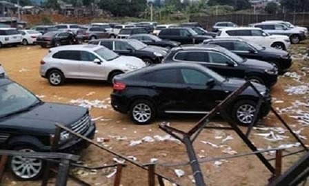 Công an Hà Nội bóc gỡ đường dây buôn lậu 1.200 siêu xe Công an Hà Nội bóc gỡ đường dây buôn lậu 1.200 siêu xe