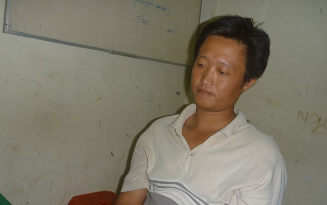 Đâm xuyên tim anh họ vì Hung thủ Võ Quốc Phong tại cơ quan công an