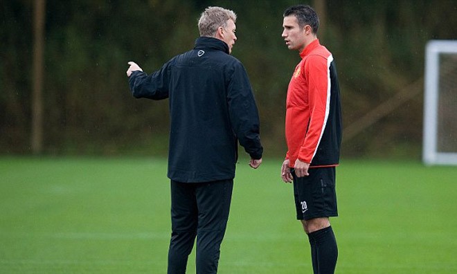 Bản tin Thể thao 19H: M.U muốn đổi Van Persie lấy Cavani HLV David Moyes đang muốn trao đổi chân sút Robin van Persie lấy Edinson Cavani.