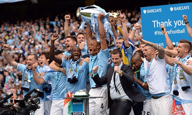 Vô địch, cầu thủ Man City được thưởng bao nhiêu? Các ngôi sao Man City kiếm được bao nhiêu từ cú đúp danh hiệu?
