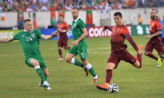 Ronaldo trở lại, Bồ Đào Nha tế cờ xuất binh hoành tráng Ronaldo trở lại và tạo hiệu ứng giúp Bồ Đào Nha thắng đậm.