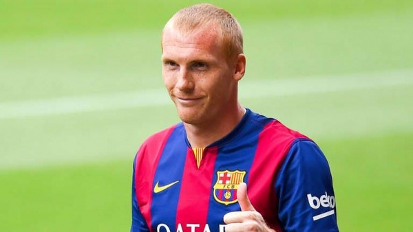 Nghiện thuốc, tân binh lên mặt 'dạy dỗ' lãnh đạo Barca Nghiện thuốc, tân binh lên mặt 'dạy dỗ' lãnh đạo Barca
