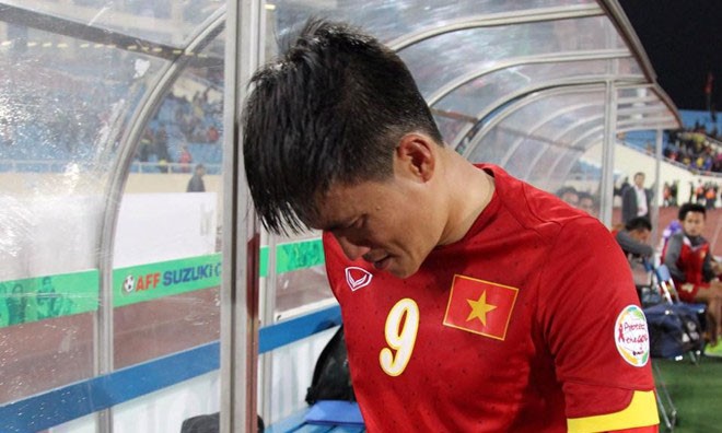 BẢN TIN Thể thao sáng: Công Vinh xin lỗi CĐV Công Vinh buồn bã. Ảnh: Zing