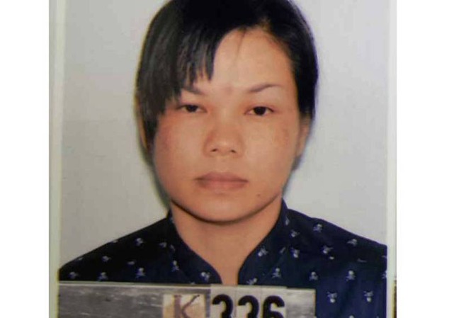 Chủ quán nước tuyển gái trẻ bán dâm để tăng thu nhập Đối tượng Ngân bị bắt giữ tại cơ quan điều tra (Ảnh do Công an huyện Đức Hòa cung cấp)