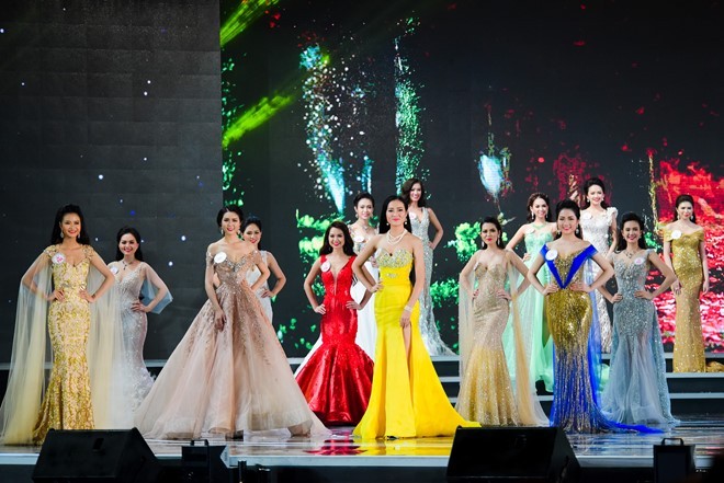 Thí sinh HHVN 2016 lộng lẫy trong trang phục dạ hội Thí sinh HHVN 2016 lộng lẫy trong trang phục dạ hội