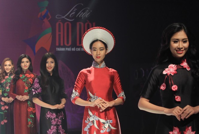 Lễ hội Áo dài: 'Hội tụ và thăng hoa' Đêm bế mạc với chủ đề “Áo dài Việt Nam - Hội tụ và thăng hoa”