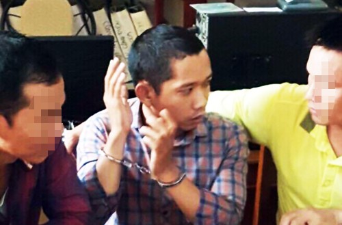 Kẻ bịt mặt dùng súng cướp ngân hàng ở Trà Vinh sa lưới Nghi phạm bị bắt giữ sau 10 ngày gây án. Ảnh: Vnexpress