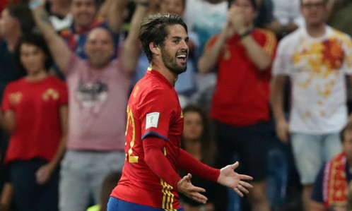 Tây Ban Nha hạ gục Italia nhờ 'họng súng' Isco Isco lập cú đúp trong trận đấu rạng sáng nay.