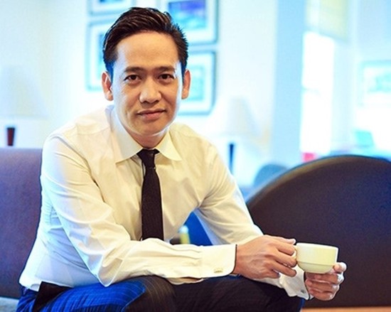Ca sĩ Duy Mạnh suýt bị tấn công trên sân khấu Ca sĩ Duy Mạnh suýt bị tấn công trên sân khấu