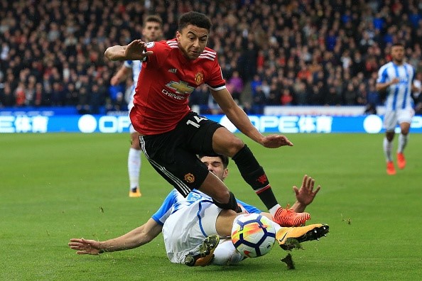 M.U thua sốc tân binh Huddersfield M.U quỵ ngã trên sân Kirkless của Huddersfield