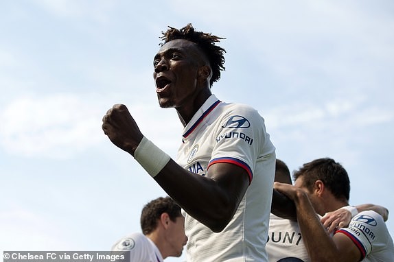 Chelsea thắng trận đầu dưới thời HLV Lampard Tài năng trẻ Tammy Abraham lập cú đúp bàn thắng cho Chelsea
