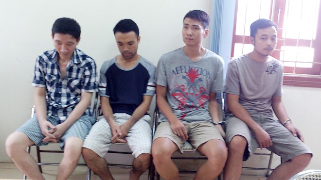 Đánh sập ổ cá độ bóng đá hơn 7 tỷ đồng Các đối tượng trong ổ nhóm cá độ bị bắt giữ