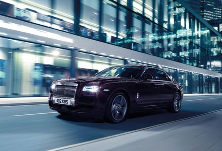 Rolls-Royce tung Ghost động cơ V12 đặc biệt Rolls-Royce tung Ghost động cơ V12 đặc biệt