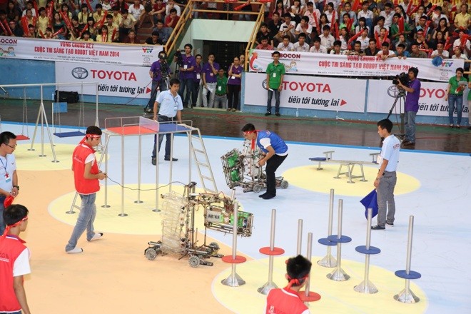Vòng chung kết Robocon 2014: Lạc Hồng lại vô địch? Vòng chung kết Robocon 2014: Lạc Hồng lại vô địch?