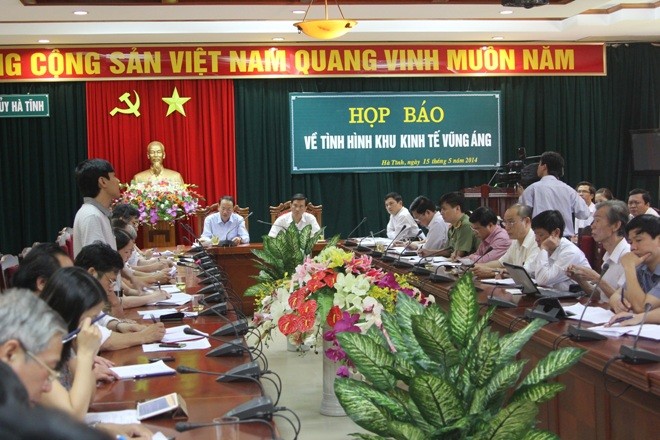 Diễn biến mới nhất vụ gây rối tại Vũng Áng Quang cảnh buổi họp báo chiều nay, 15/5.