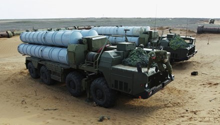 Bản tin 20H: Nga mang tên lửa S-300 tập trận tại phía Tây Hệ thống tên lửa S-300 được đưa tới Kaliningrad