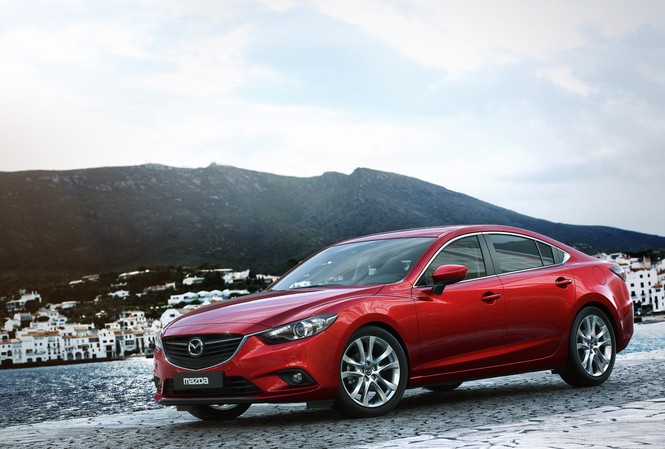 Mazda6 giảm giá sốc, đối đầu với Toyota Camry Mazda6 giảm giá sốc, đối đầu với Toyota Camry