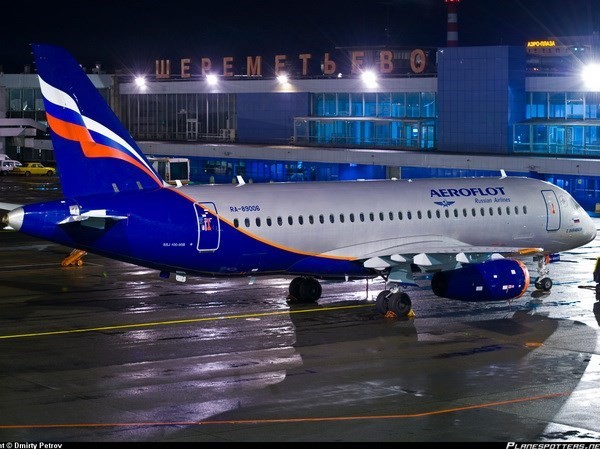 Bản tin 8H: Iran chi 21 tỷ USD mua vệ tinh và máy bay Nga Máy bay chở khách Sukhoi Superjet 100. (Nguồn: planespotters.net)