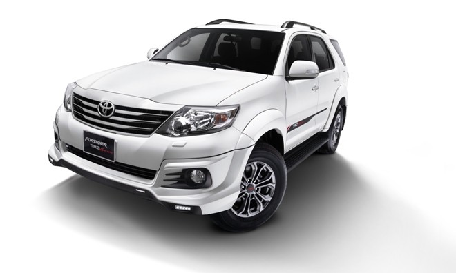 Chi tiết Toyota Fortuner bản đặc biệt giá 1,2 tỷ Chi tiết Toyota Fortuner bản đặc biệt giá 1,2 tỷ