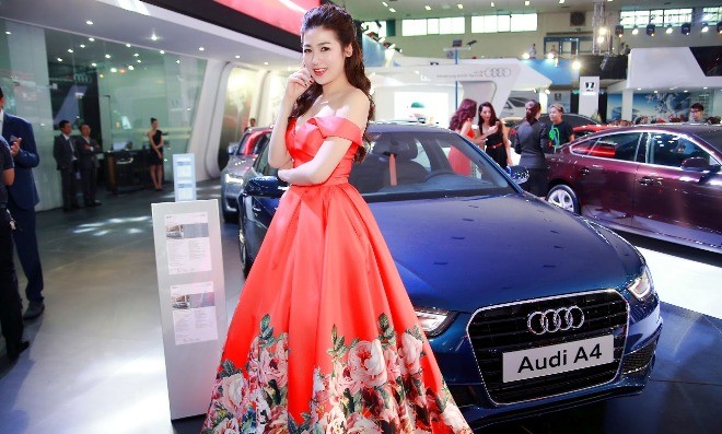 Audi chiếm 'đất vàng', trình làng Q7 thế hệ mới Á hậu Tú Anh tại VIMS