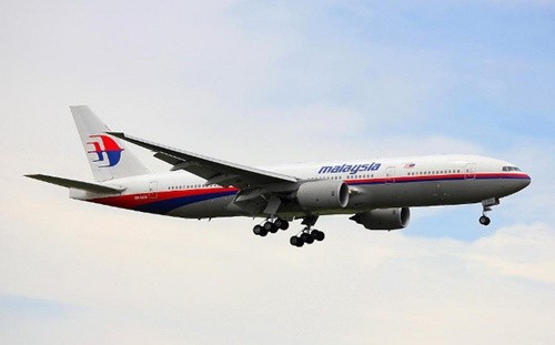 MH370 không có người điều khiển khi lao xuống biển Chiếc Boeing 777-200ER cùng loại với chiếc mất tích mang số hiệu MH370 của Malaysia Airlines. Ảnh: Register