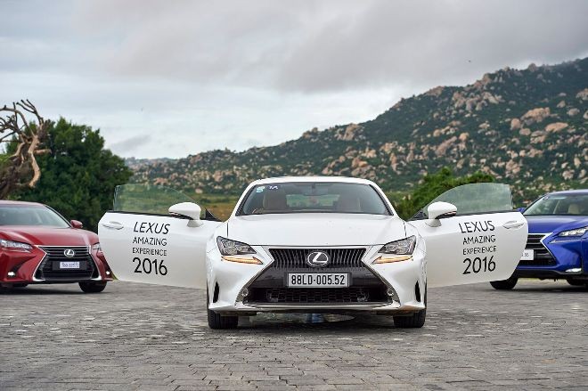 Xuống biển và lên núi cùng dàn Lexus Xuống biển và lên núi cùng dàn Lexus