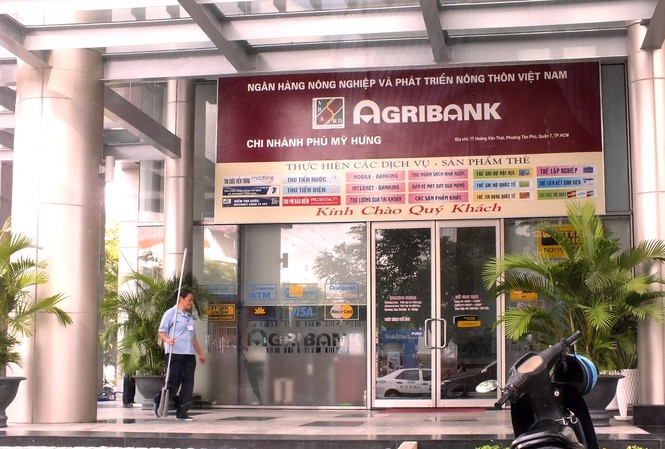 Khởi tố nguyên Giám đốc Agribank – Chi nhánh Phú Mỹ Hưng Cơ quan Cảnh sát điều tra (Bộ Công an) vừa khởi tố vụ án, khởi tố nguyên Giám đốc Agribank – CN Phú Mỹ Hưng.
