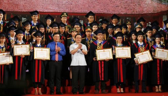 Hà Nội trải thảm đỏ, tuyển dụng các thủ khoa ĐH Hà Nội trải thảm đỏ, tuyển dụng các thủ khoa ĐH