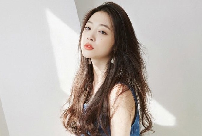 Hé lộ trang nhật ký cuối cùng của Sulli, dân mạng đồng loạt xin lỗi Hé lộ trang nhật ký cuối cùng của Sulli, dân mạng đồng loạt xin lỗi