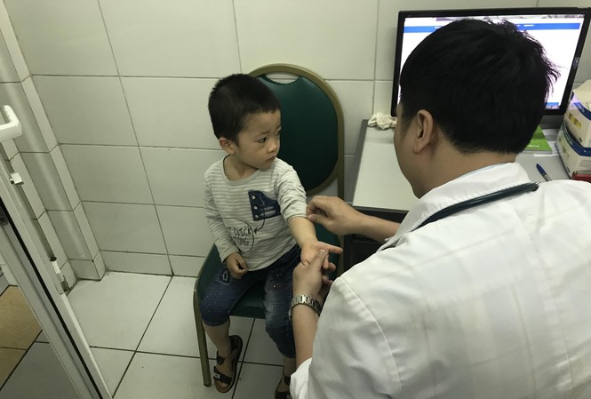 Bộ Y tế đề nghị Bắc Ninh dừng xét nghiệm sán dây lợn Bộ Y tế đề nghị Bắc Ninh dừng xét nghiệm sán dây lợn