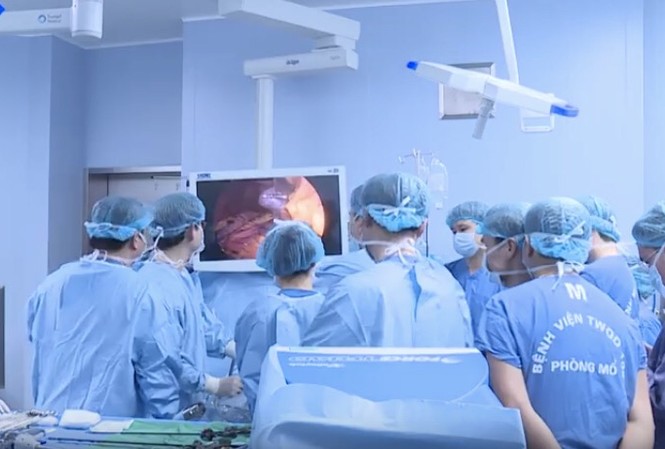 Phát hoảng, cô gái tăng 46kg vì mê ăn xúc xích, mỳ tôm Phát hoảng, cô gái tăng 46kg vì mê ăn xúc xích, mỳ tôm