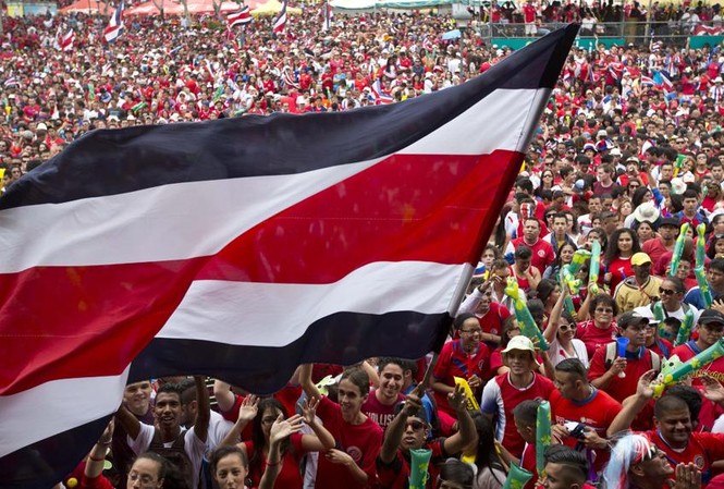 Biển người Costa Rica mừng chiến công lịch sử CĐV Costa Rica đổ xuống đường ăn mừng chiến công lịch sử
