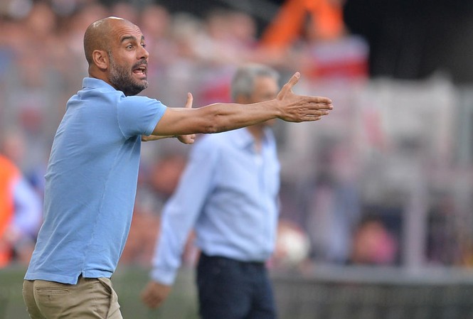 Vì sao Bayern quyết không sa thải Guardiola? Pep an tâm sau tuyên bố của lãnh đạo