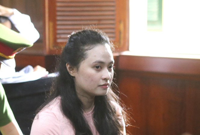 Xét xử vụ ma túy khủng: Hot girl Ngọc Miu ‘thoát’ án tử? Hot girl Ngọc Miu vừa được công tố đề nghị án có thời hạn. Ảnh: Tân Châu