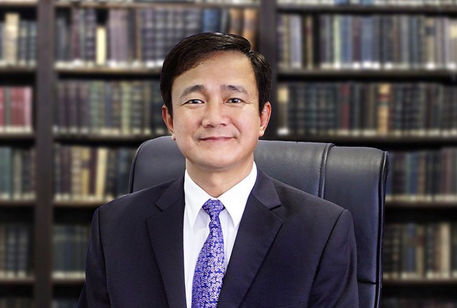 Tòa không thụ lý đơn khởi kiện của Hiệu trưởng đại học Tôn Đức Thắng Ông Lê Vinh Danh vừa bị Tòa án trả lại đơn khởi kiện quyết định tạm đình chỉ công tác đối với ông. Ảnh: Website TĐT