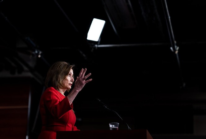 Vụ giết tướng Iran làm lu mờ phiên tòa luận tội Trump Chủ tịch Hạ viện Mỹ Nancy Pelosi. (Ảnh: NYT)