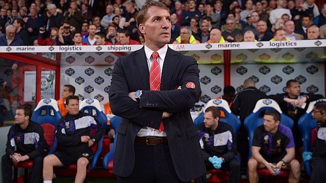 Liverpool đã tự tay dâng cúp cho Man City Rodgers bày tỏ sự thất vọng khi Liverpool vuột mất ngôi vô địch. Ảnh: PA