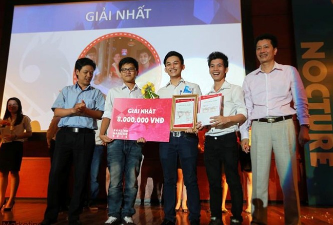 Sinh viên so tài 'Bản lĩnh Marketer' Đội 3G gồm 3 chàng trai đến từ Đh Ngoại thương TPHCM giành chiến thắng trong đêm chung kết.