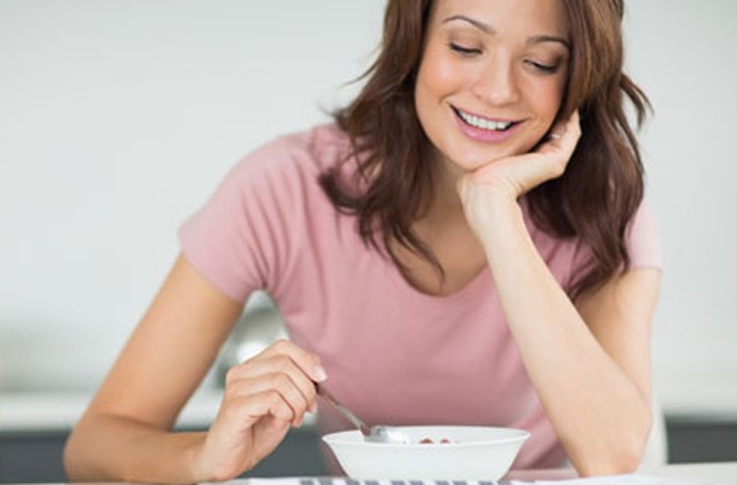 5 điều bạn không nên làm ngay sau bữa ăn Ảnh: magforwomen.
