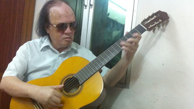 Nghệ sĩ guitar Văn Vượng: Dùng tiếng đàn, nốt nhạc làm vũ khí Nghệ sĩ guitar Văn Vượng: Dùng tiếng đàn, nốt nhạc làm vũ khí