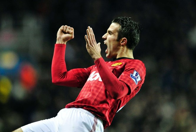 Áo đấu của Van Persie bán chạy nhất Premier League Van Persie vẫn rất có tầm ảnh hưởng đối với các CĐV.