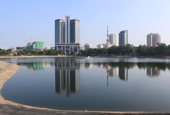 Phát hiện thi thể người đàn ông nổi lập lờ trên hồ Thành Công Hồ Thành Công nơi xảy ra sự việc.