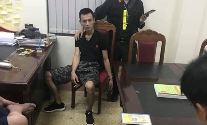 Xác định danh tính 3 đối tượng đi ô tô cướp tiệm vàng ở Sơn La Một đối tượng bị bắt giữ. Ảnh: Công an Nhân dân