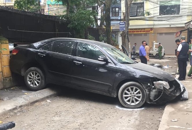 Lộ nguyên nhân vụ nữ tài xế Camry lùi xe đâm chết người đi đường Hiện trường vụ tai nạn. Ảnh: N.T